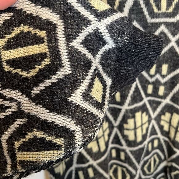 Forum Made in Italy Mens Wool Blend Geometric Knit Sweater Black Beige Small 90s - Picture 7 of 11